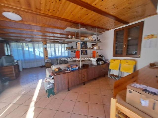 Casa indipendente in vendita a Costa Serina BG