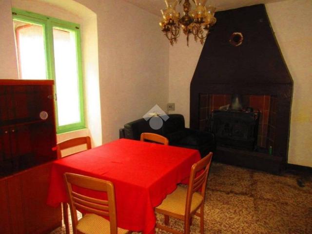 Casa indipendente in vendita a Costa Volpino BG