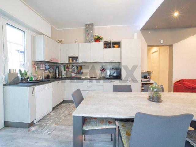 Casa indipendente in vendita a Costa Volpino BG