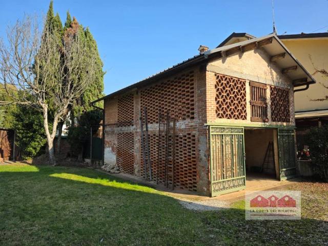 Casa indipendente in vendita a Costabissara VI