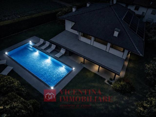 Casa indipendente in vendita a Costabissara VI