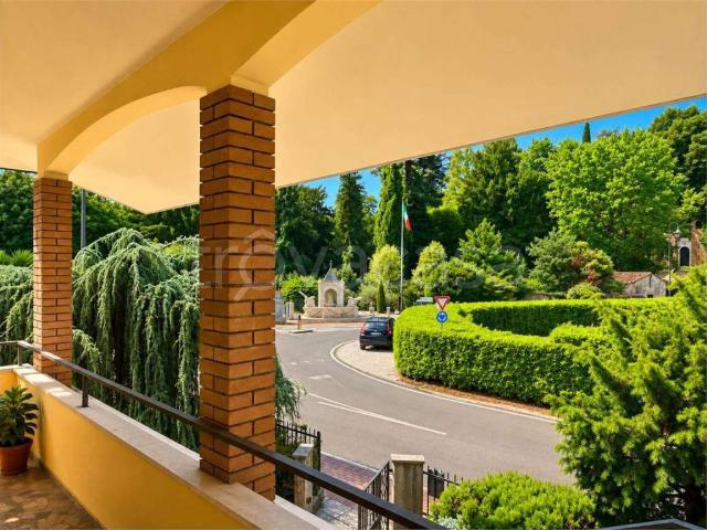 Villa singola in vendita a Costabissara via Mazzini, 86