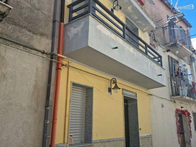 Casa indipendente in vendita a Catanzaro CZ