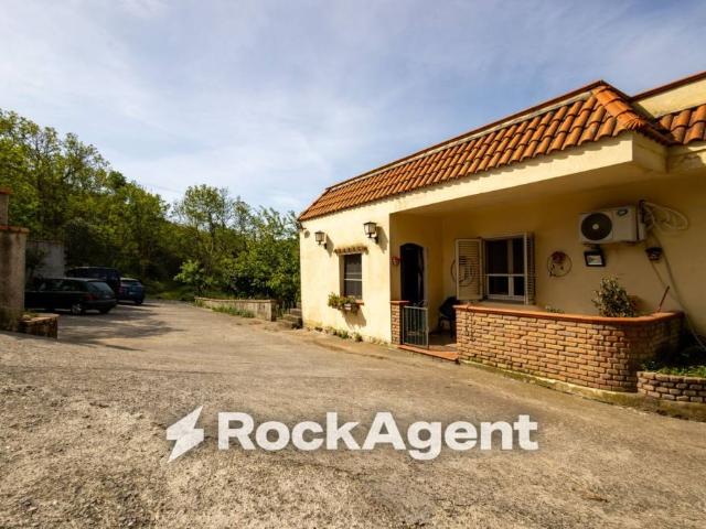 Casa indipendente in vendita a Catanzaro via per Gimigliano, 251, Gagliano