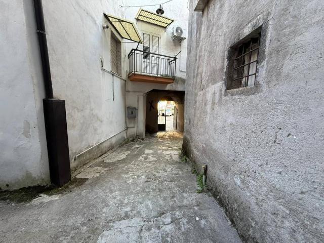 Casa indipendente in vendita a Cautano BN