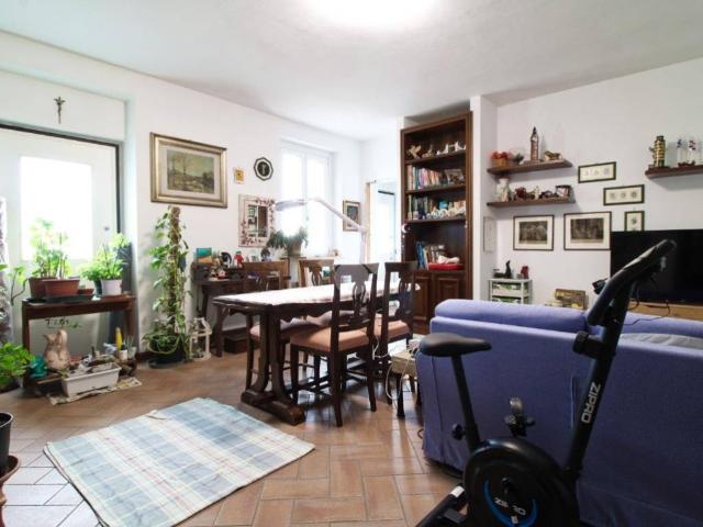 Casa indipendente in vendita a Cava Manara PV