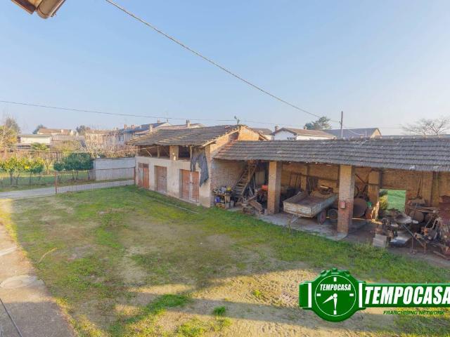 Casa indipendente in vendita a Cava Manara PV
