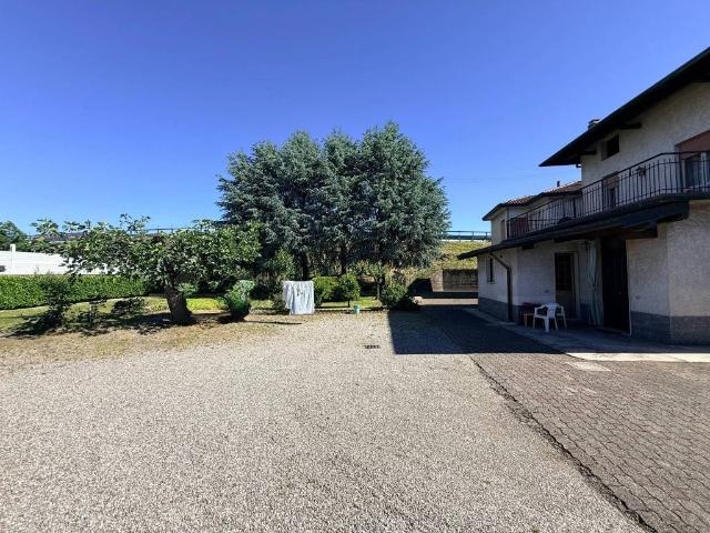 Casa indipendente in vendita a Cavaria con Premezzo VA