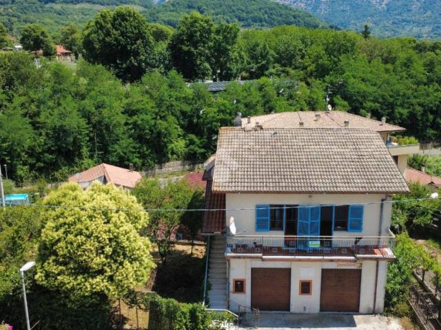 Casa indipendente in vendita a Cave RM