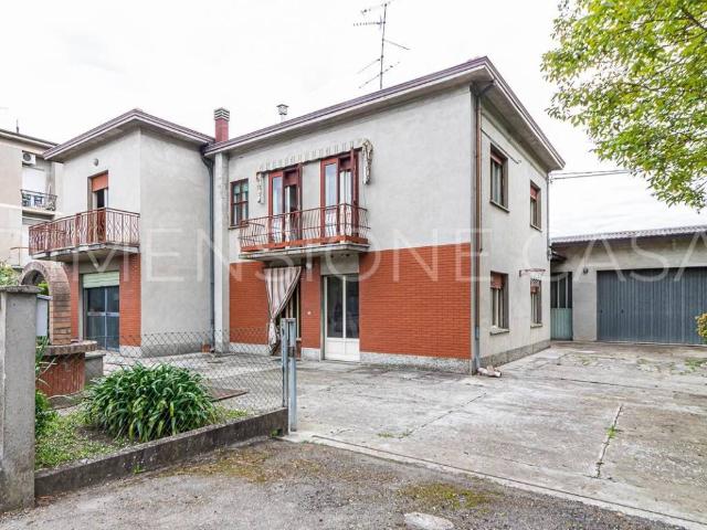 Casa indipendente in vendita a Cavezzo MO