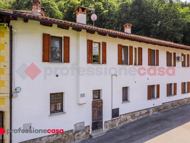 Casa indipendente in vendita a Cavour TO