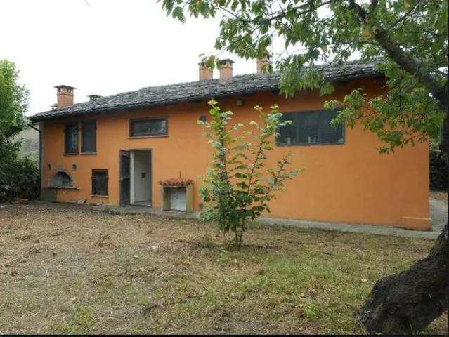Casa indipendente in vendita a Cavour