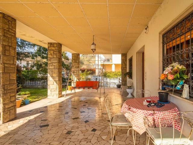 Casa indipendente in vendita a Cavriago