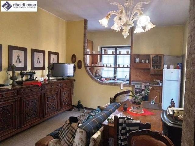 Casa indipendente in vendita a Cabiate CO