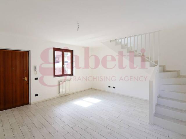 Casa indipendente in vendita a Cabiate CO