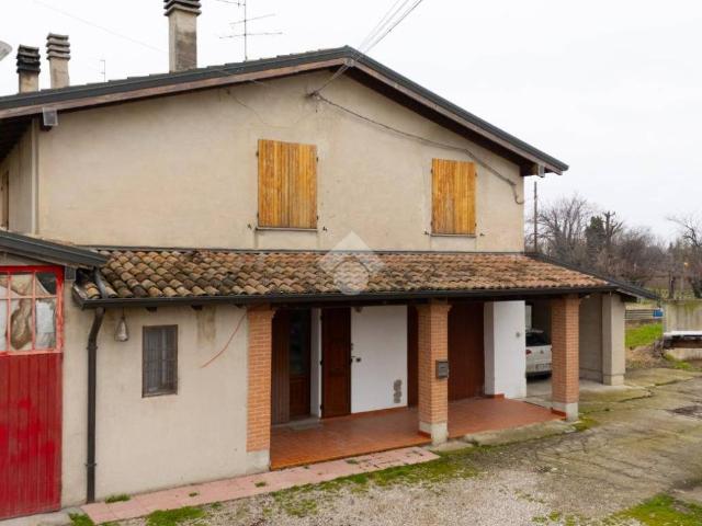 Casa indipendente in vendita a Cadelbosco di Sopra RE