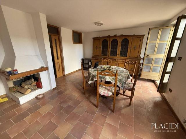 Casa indipendente in vendita a Cagnano Amiterno AQ