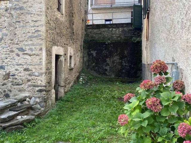Casa indipendente in vendita a Caiolo SO