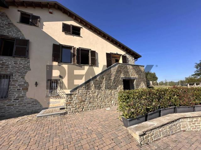 Casa indipendente in vendita a Cairo Montenotte SV