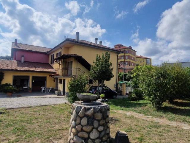 Casa indipendente in vendita a Cairo Montenotte SV