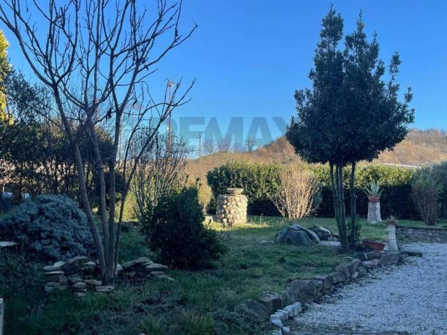 Casa indipendente in vendita a Cairo Montenotte SV