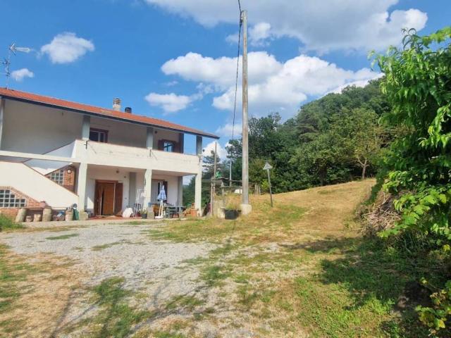 Villa in vendita a Cairo Montenotte SV