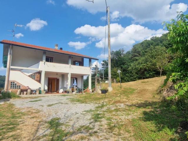 Villa in vendita a Cairo Montenotte SV