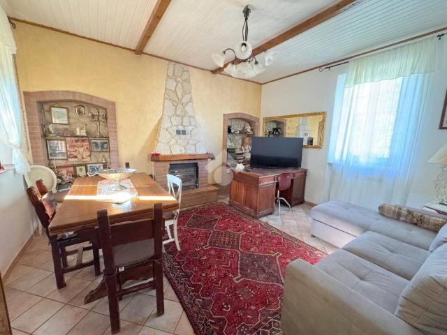 Casa indipendente in vendita a Cairate VA