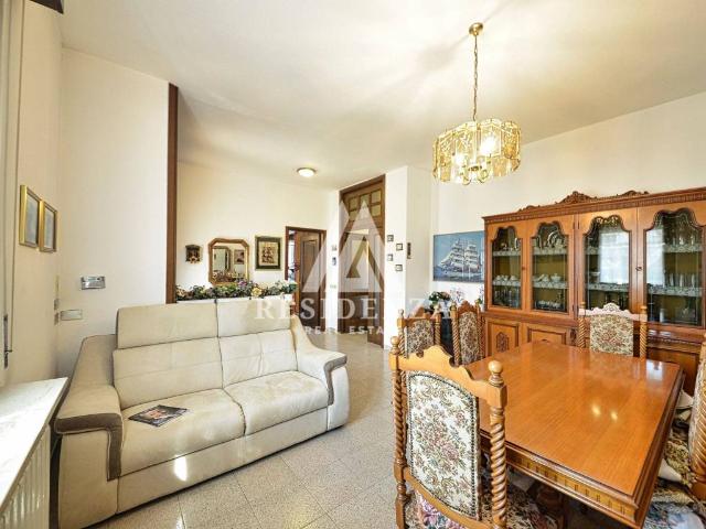 Casa indipendente in vendita a Cairate VA