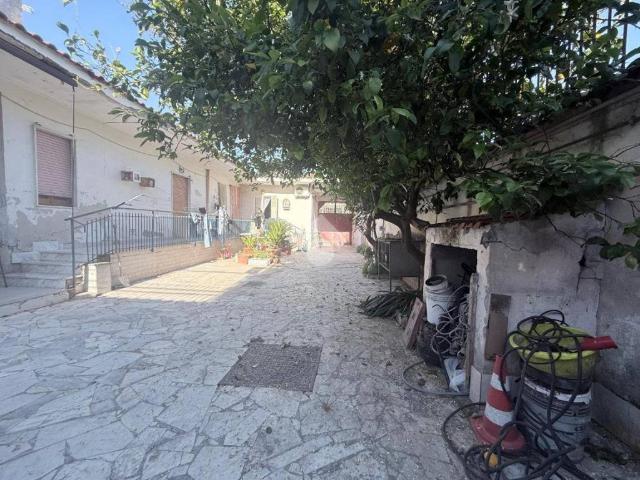 Casa indipendente in vendita a Caivano NA