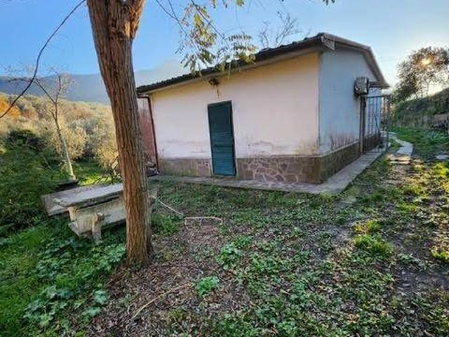 Casa indipendente in vendita a Calci PI