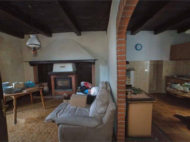 Casa indipendente in vendita a Calasca Castiglione VB