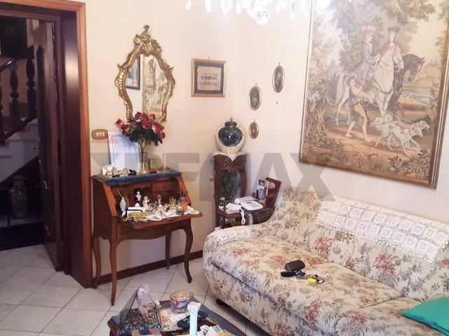 Casa indipendente in vendita a Calascibetta EN