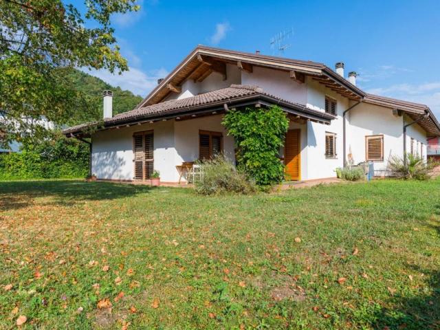 Casa indipendente in vendita a Caldonazzo TN
