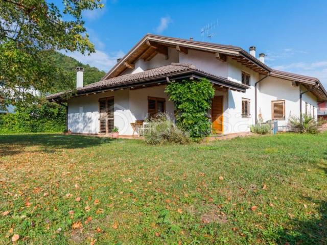 Casa indipendente in vendita a Caldonazzo via Caorso