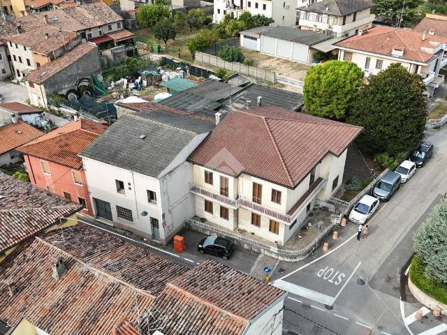 Casa indipendente in vendita a Caldiero VR