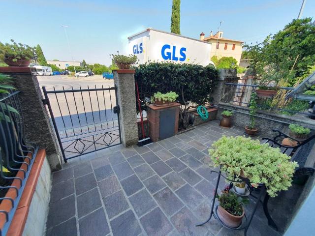 Casa indipendente in vendita a Calenzano FI