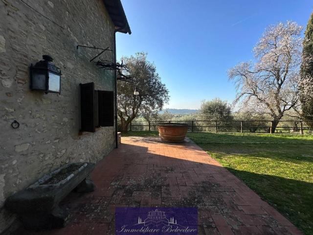 Casa indipendente in vendita a Calenzano FI