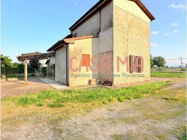 Casa indipendente in vendita a Calendasco PC