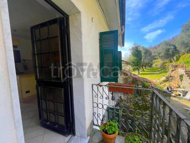 Casa indipendente in vendita a Calice al Cornoviglio