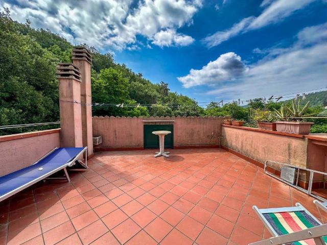 Casa indipendente in vendita a Calice Ligure SV