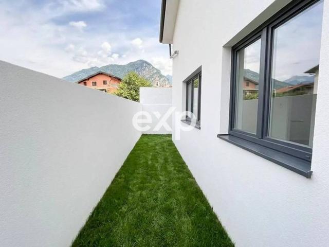 Casa indipendente in vendita a Calolziocorte LC