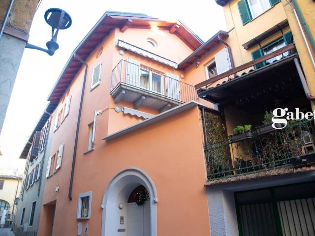 Casa indipendente in vendita a Calolziocorte LC
