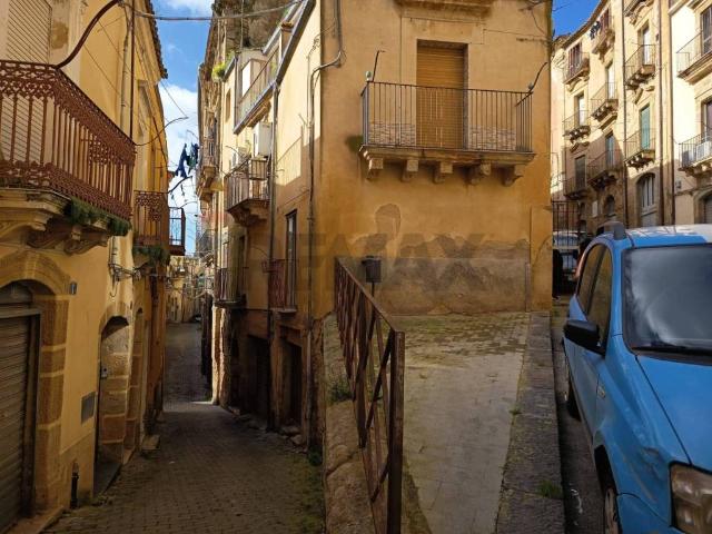 Casa indipendente in vendita a Caltagirone CT