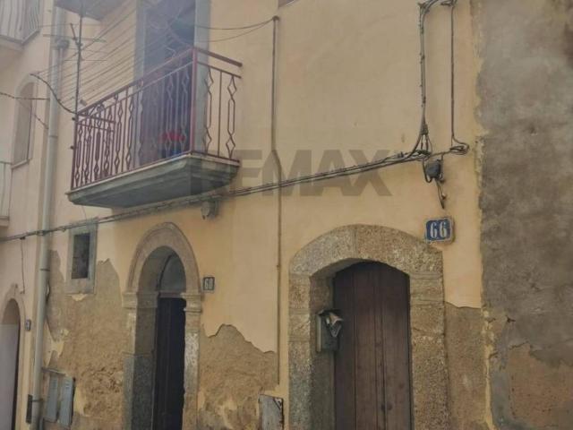 Casa indipendente in vendita a Caltagirone CT