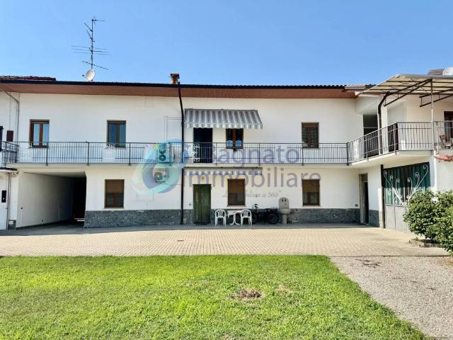 Casa indipendente in vendita a Caltignaga NO