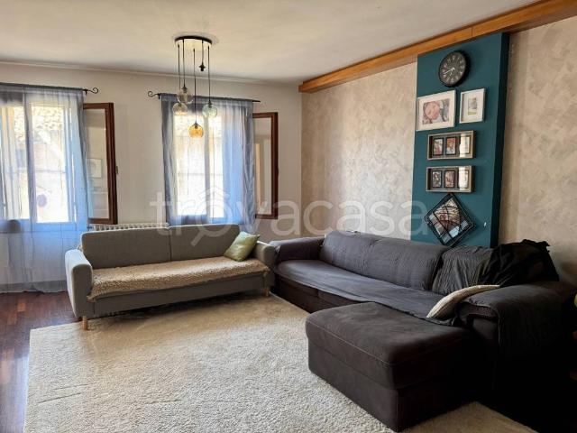 Casa indipendente in vendita a Caltrano via Roma, 55