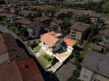 Casa indipendente in vendita a Calusco d'Adda BG