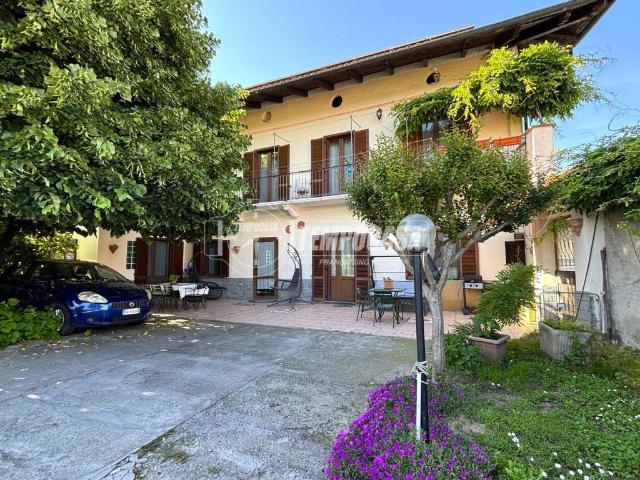 Casa indipendente in vendita a Caluso TO