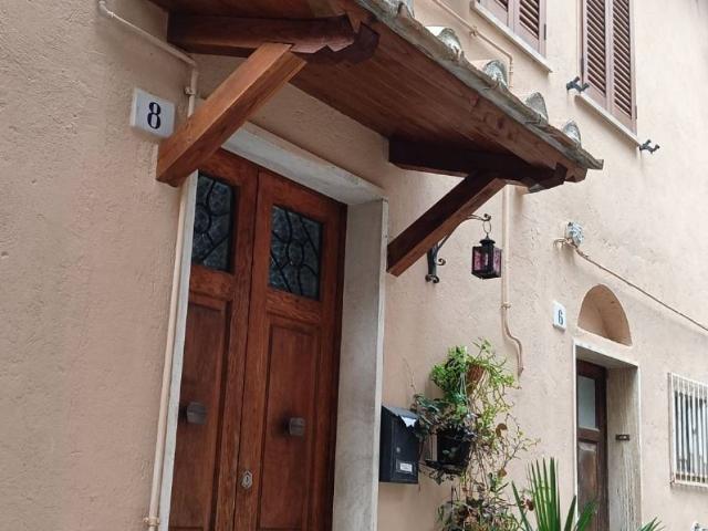 Casa indipendente in vendita a Calvi dell'Umbria TR